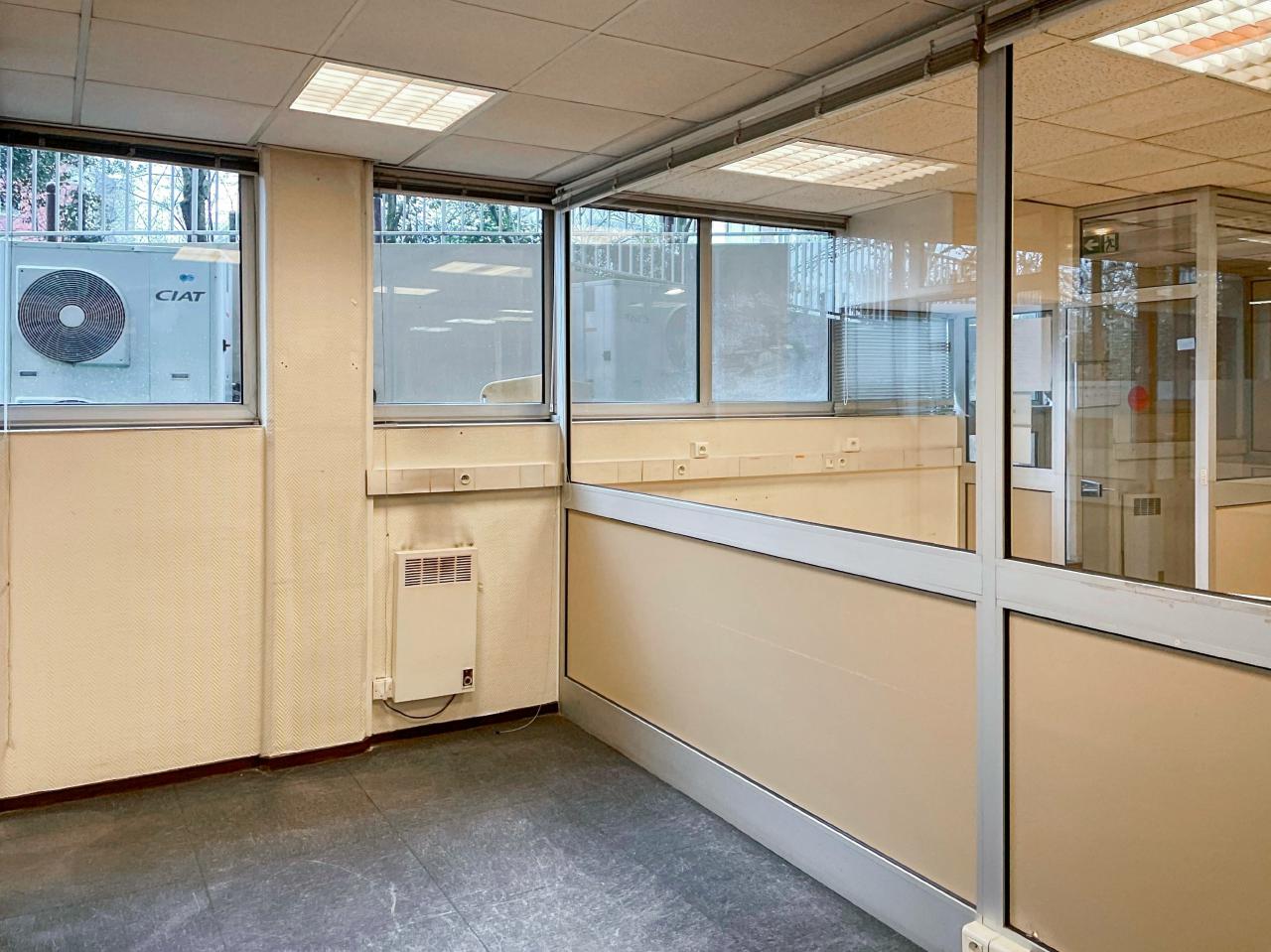 Bureau Charenton-le-Pont 323m² Vente bureau Charenton-le-Pont Val-de-Marne OVBUR2310955 7